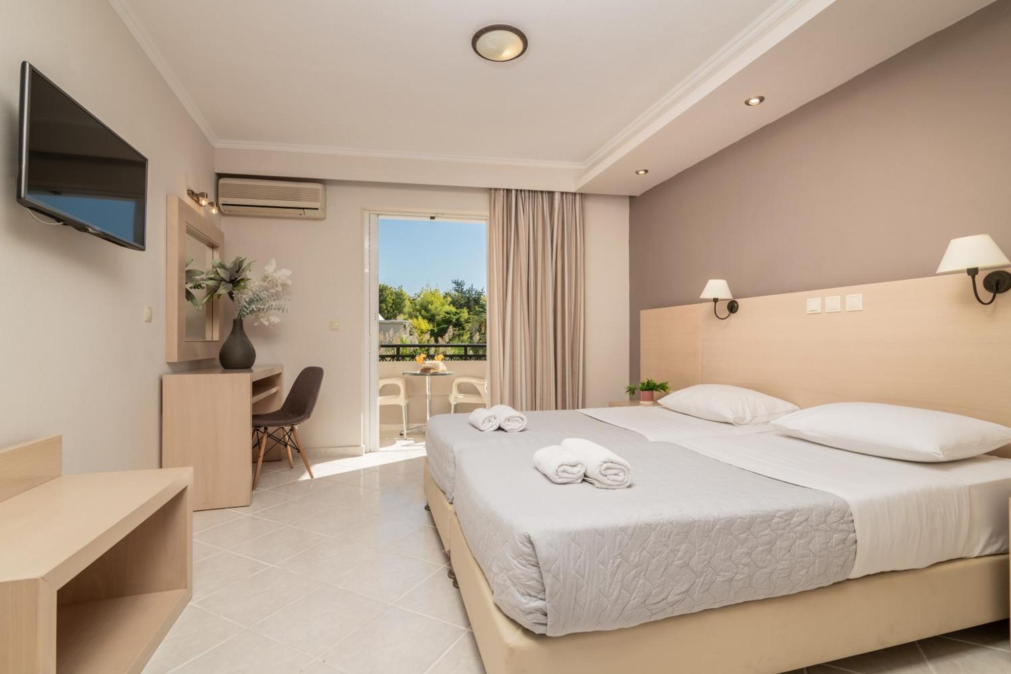 Karras Hotel Laganas